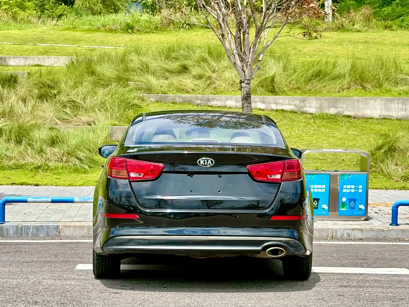 Photo 18 - Kia K5