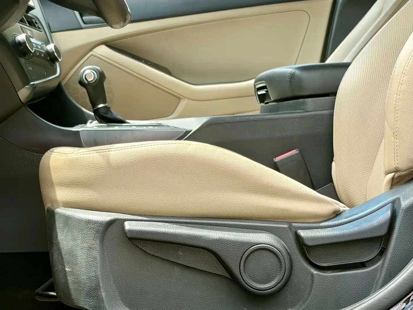 Photo 17 - Kia K5