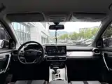 Фото 10 - Geely Coolray