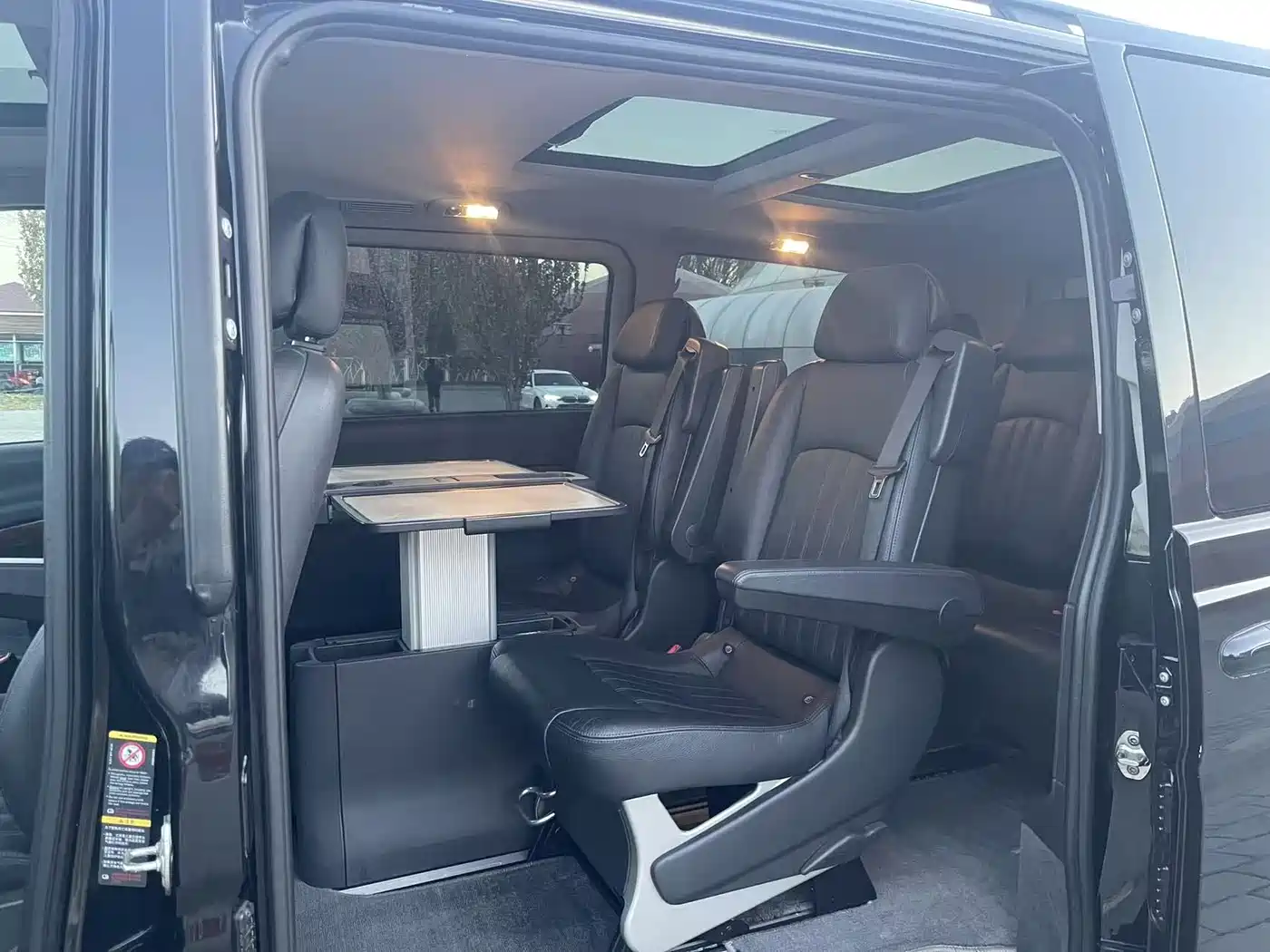 Mercedes-Benz Viano (Import) 2011 3.5L 125th Anniversary Edition 7-Seater фото 21