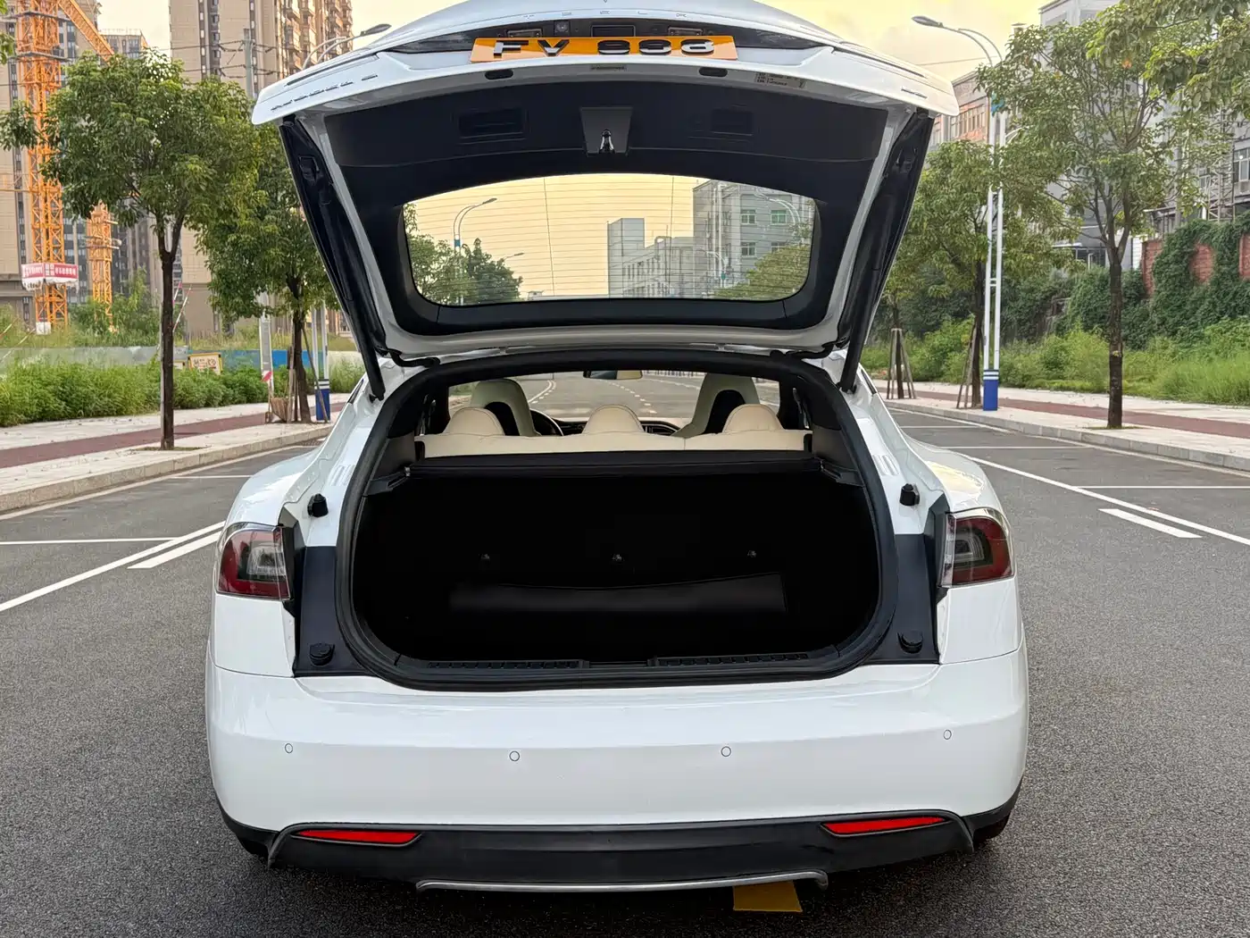 Tesla Model S 2014 2014 Model S 85