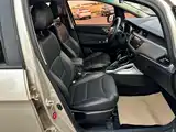 Фото 22 - Geely Vision X3