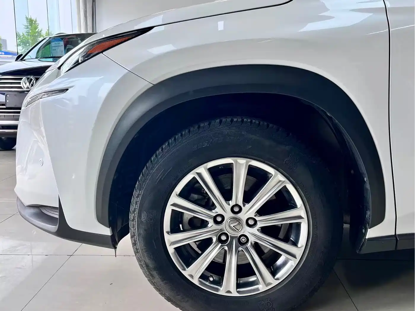 Lexus NX 2017 200 Midnight Special Limited Edition фото 5