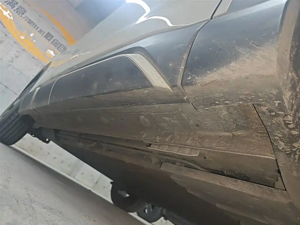 BYD Yuan UP 2024 401KM Surpass Edition фото 21