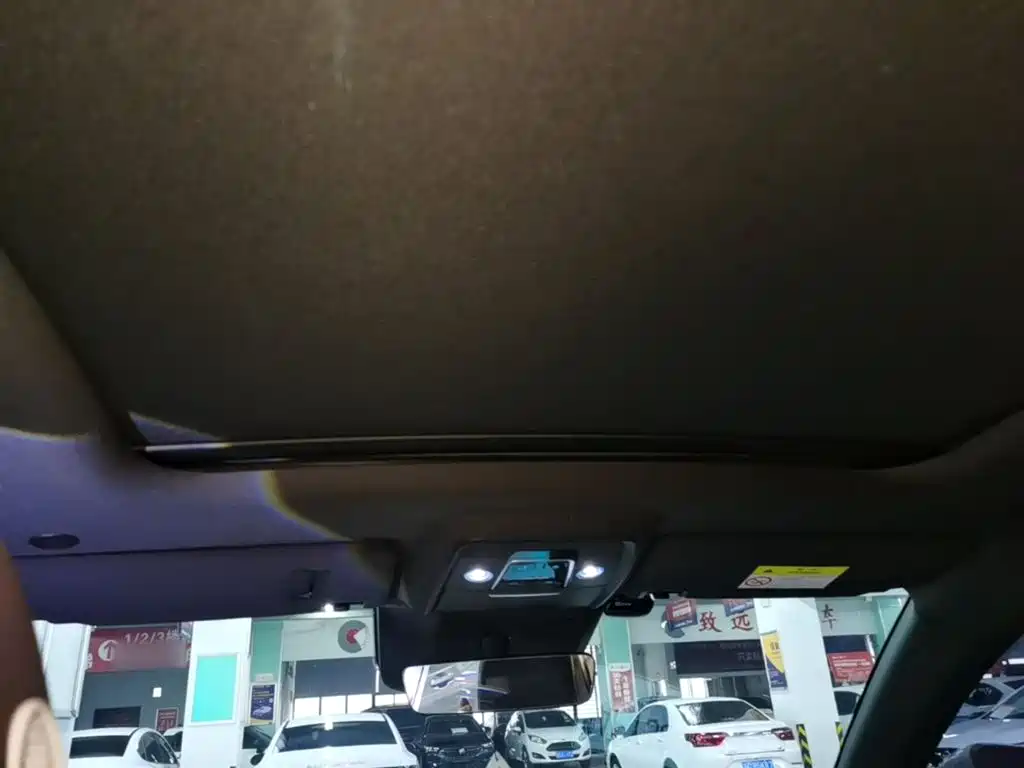 BYD Song PLUS PHEV 2025 DM-i Smart Driving Edition 112KM Honor фото 18