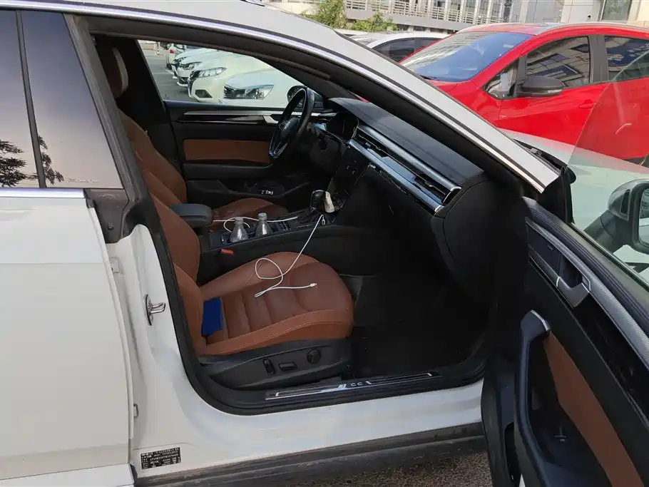 Volkswagen FAW-Volkswagen CC 2021 Shooting Brake 380TSI Hunter Heart Edition фото 8