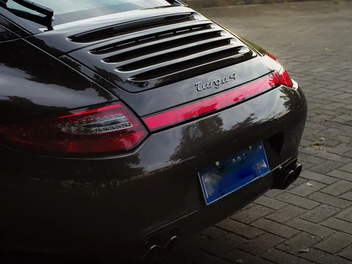 Фото 7 - Porsche 911