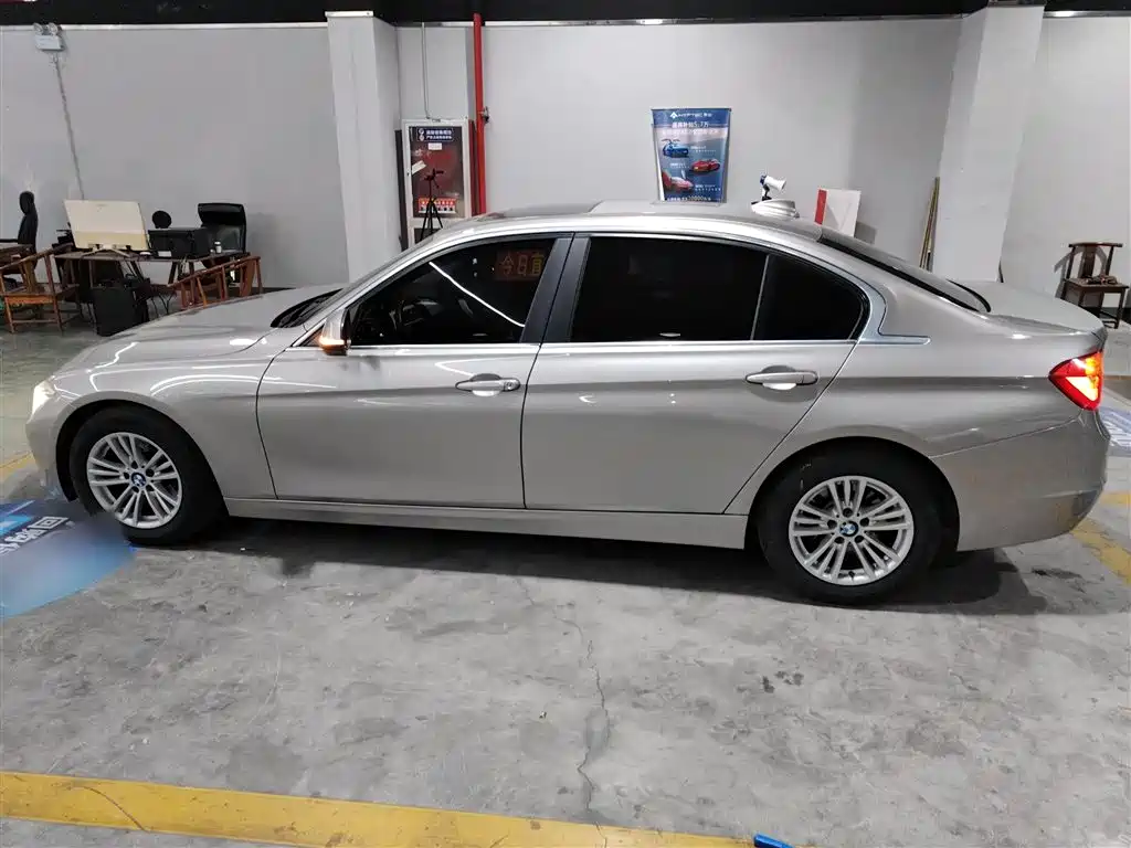 BMW 3 Series 2015 320Li Super Joy Fashion фото 21