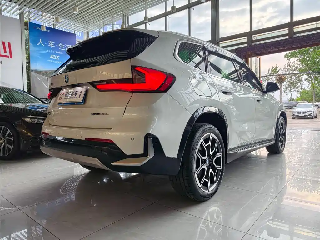 BMW X1 2023 sDrive25Li X Design Package фото 6