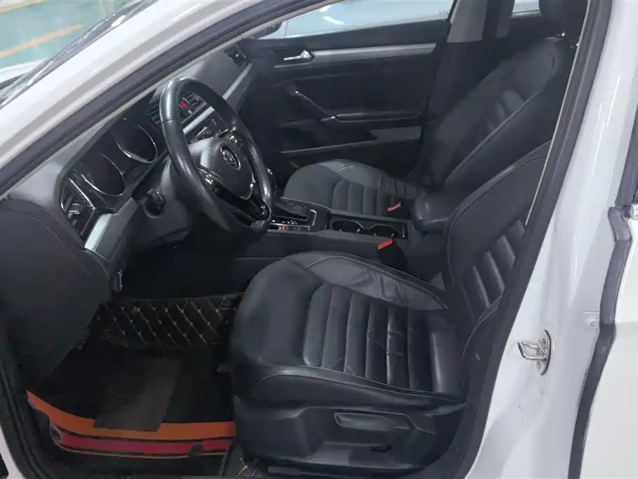 Volkswagen Lamando 2017 280TSI DSG Comfort Edition фото 9