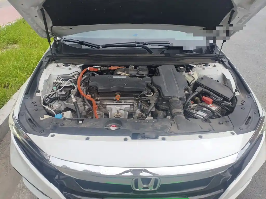 Фото 11 - Honda Accord