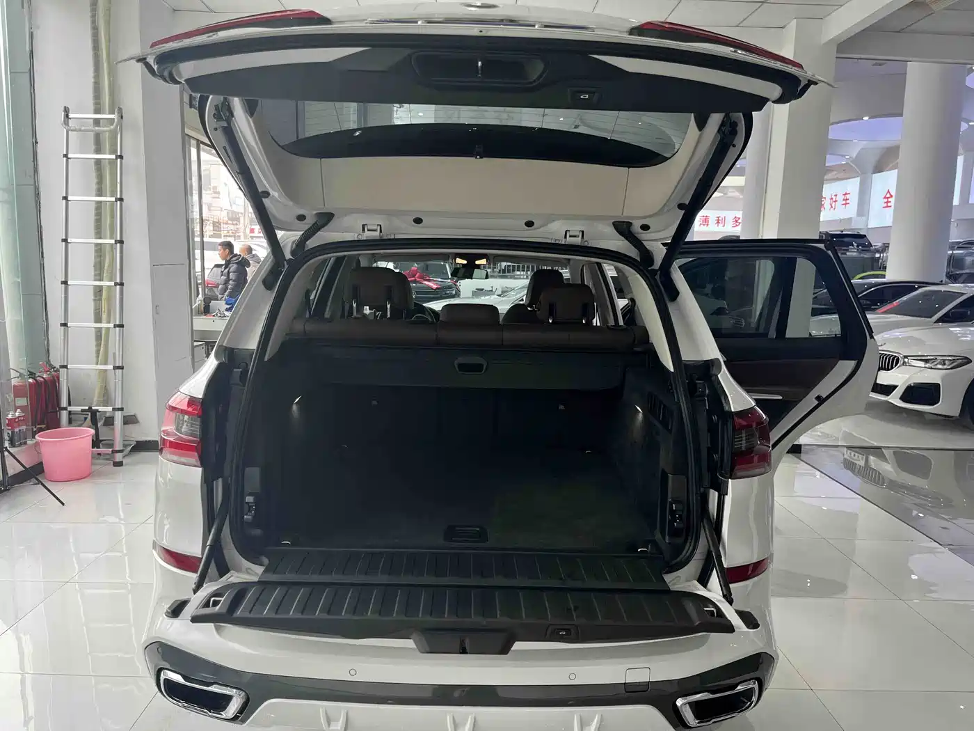 BMW X5 (Import) 2019 xDrive40i M Sport Package фото 17