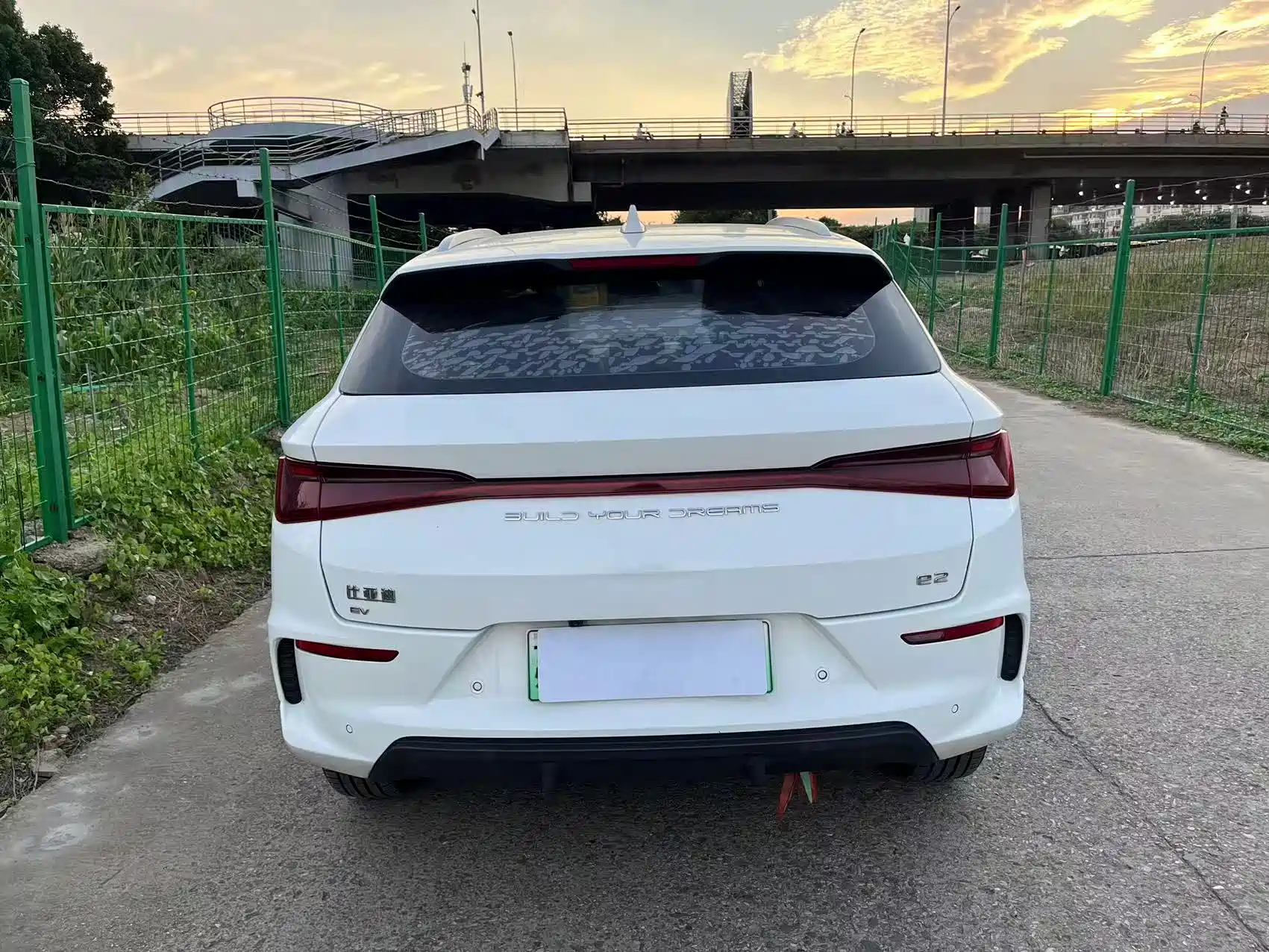 Фото 15 - BYD e2