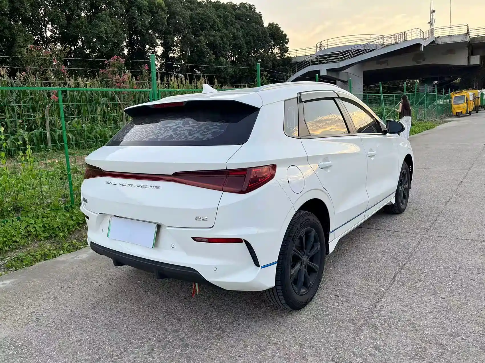 Фото 13 - BYD e2