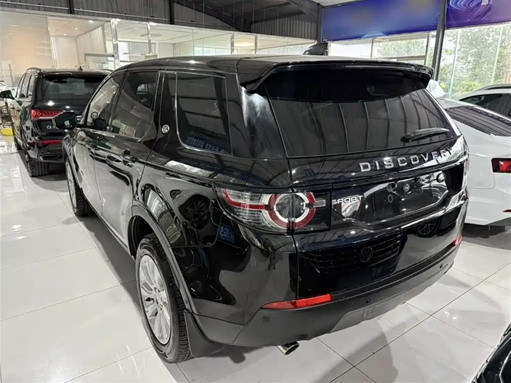 Land Rover Discovery Sport 2018 240PS SE Edition фото 8