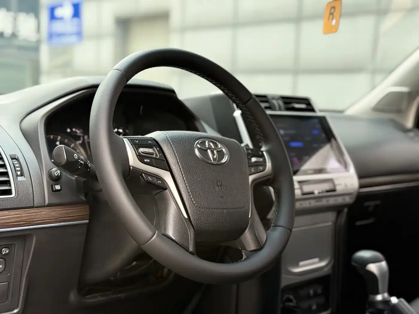 Toyota Prado 2019 3.5L Automatic TX-L Zunxiang Edition фото 4