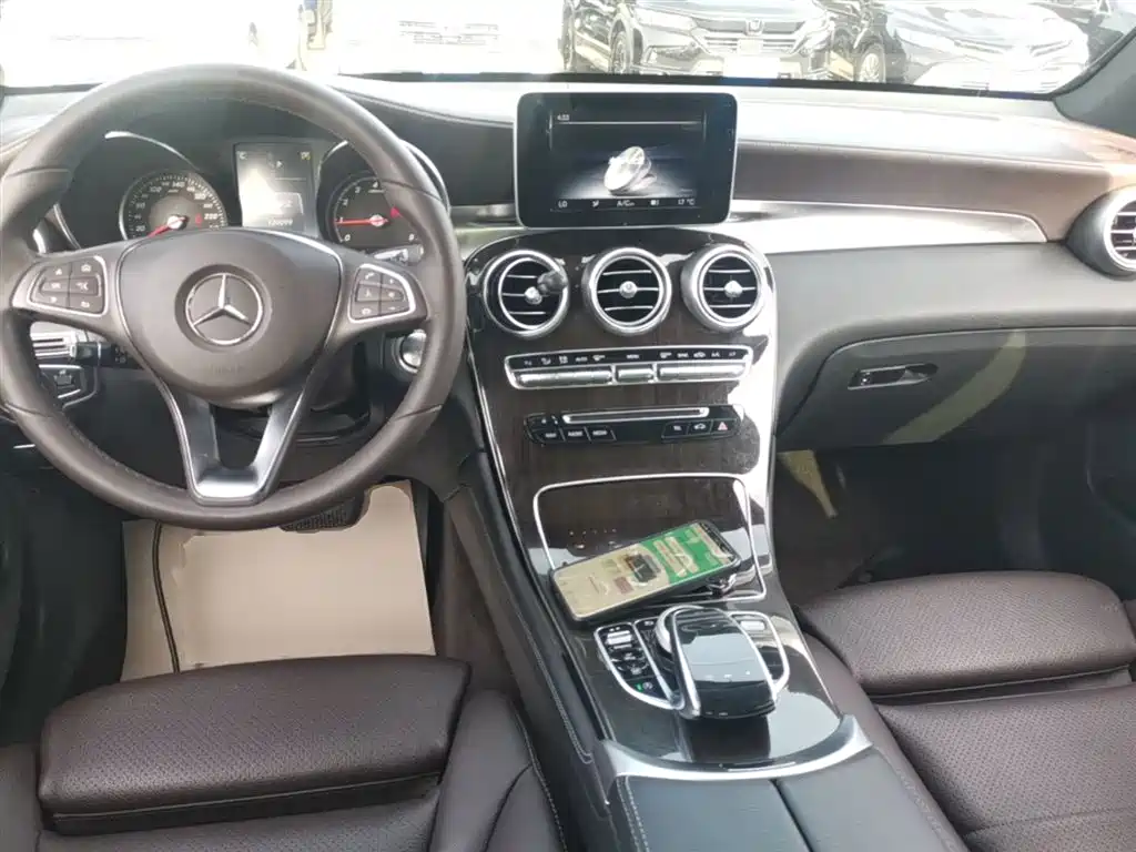 Mercedes-Benz GLC 2017 GLC 260 4MATIC Dynamic фото 10