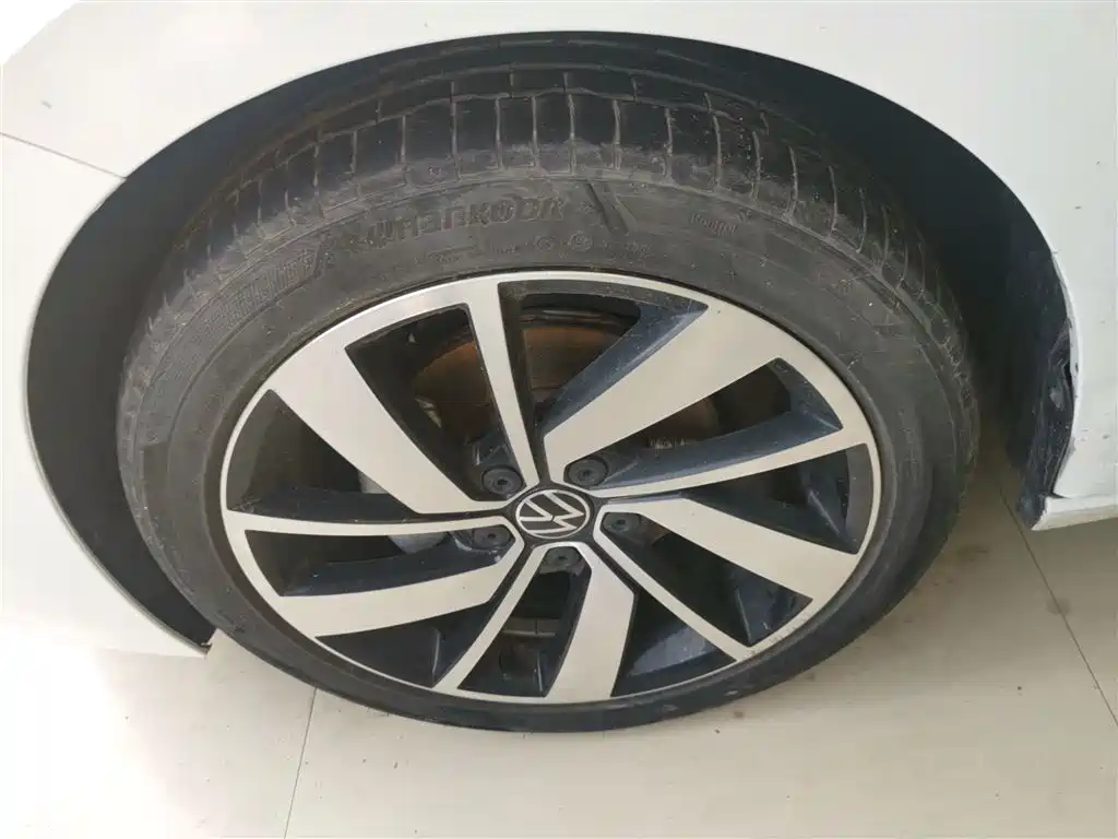 Volkswagen Sagitar 2023 300TSI DSG Surpassing Edition фото 25