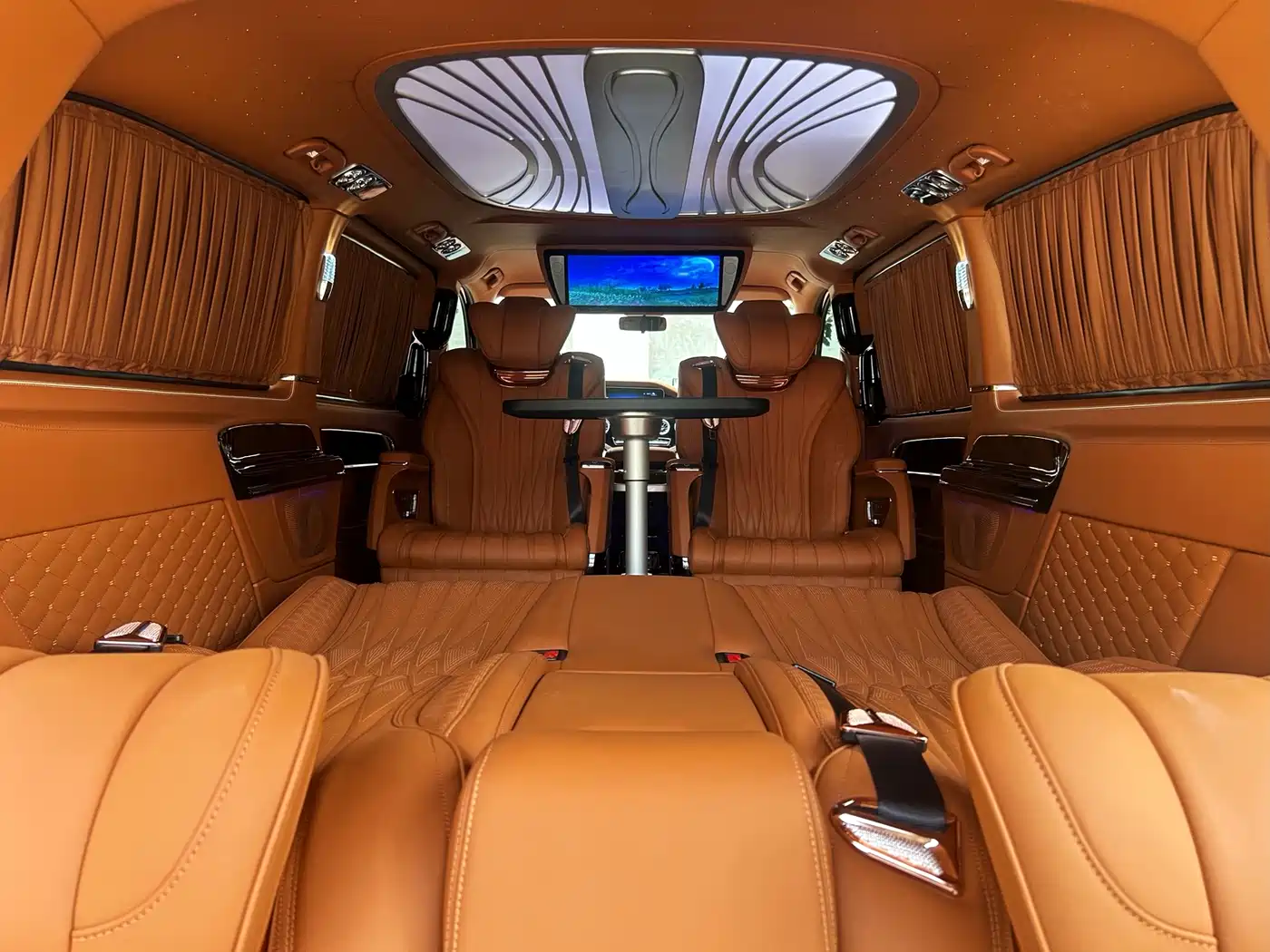 Mercedes-Benz Vito 2023 2.0T Business 7-Seater фото 22