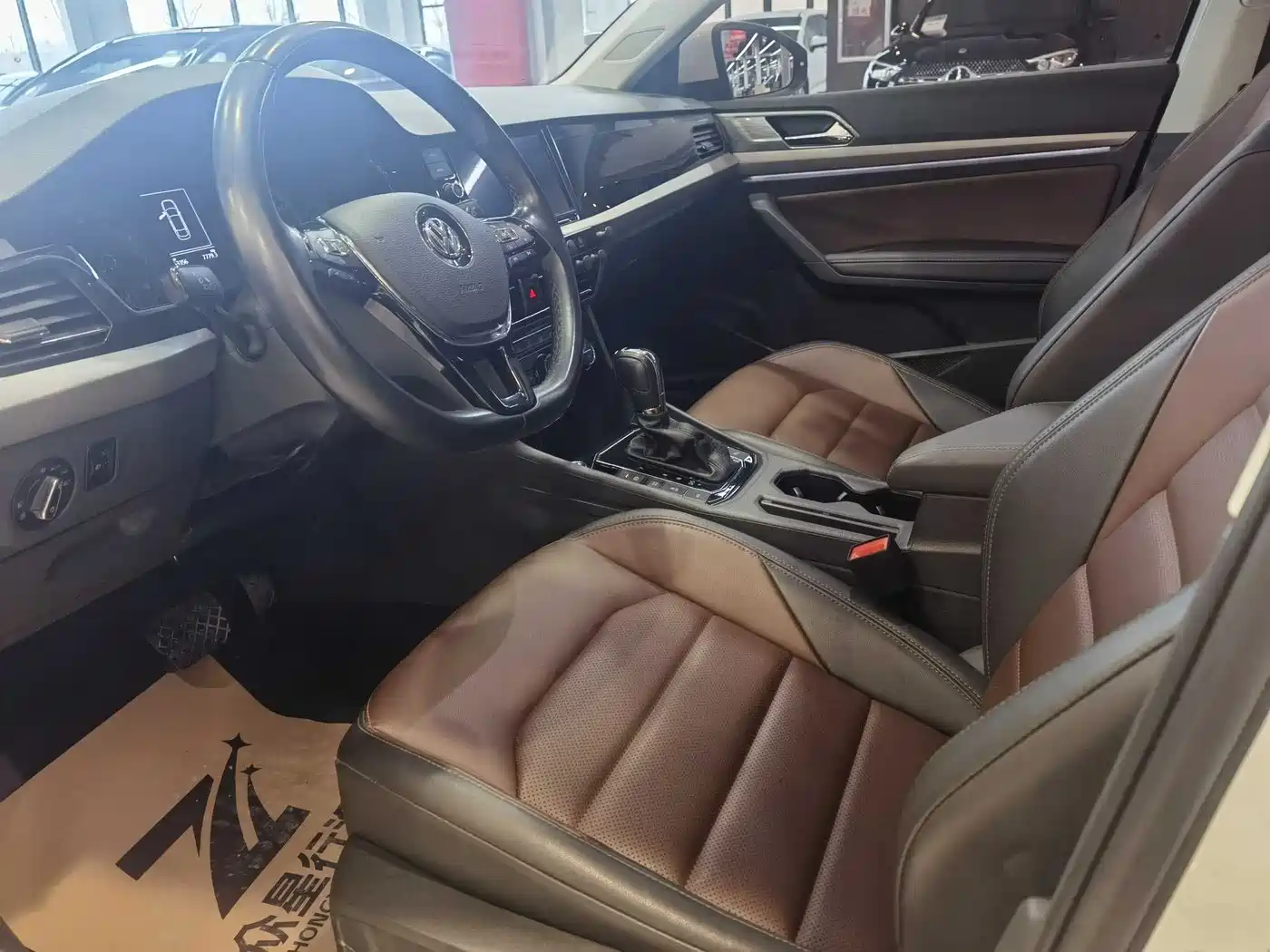 Volkswagen Lavida 2019 280TSI DSG Luxury Edition China VI фото 5
