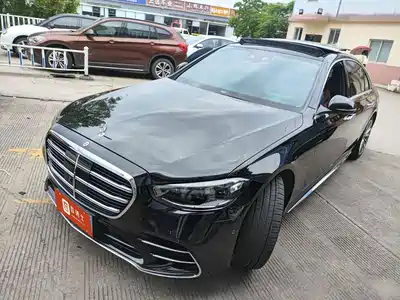 Mercedes-Benz S