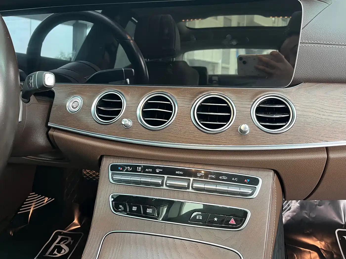 Mercedes-Benz E-Class 2021 E 300 L Luxury фото 6