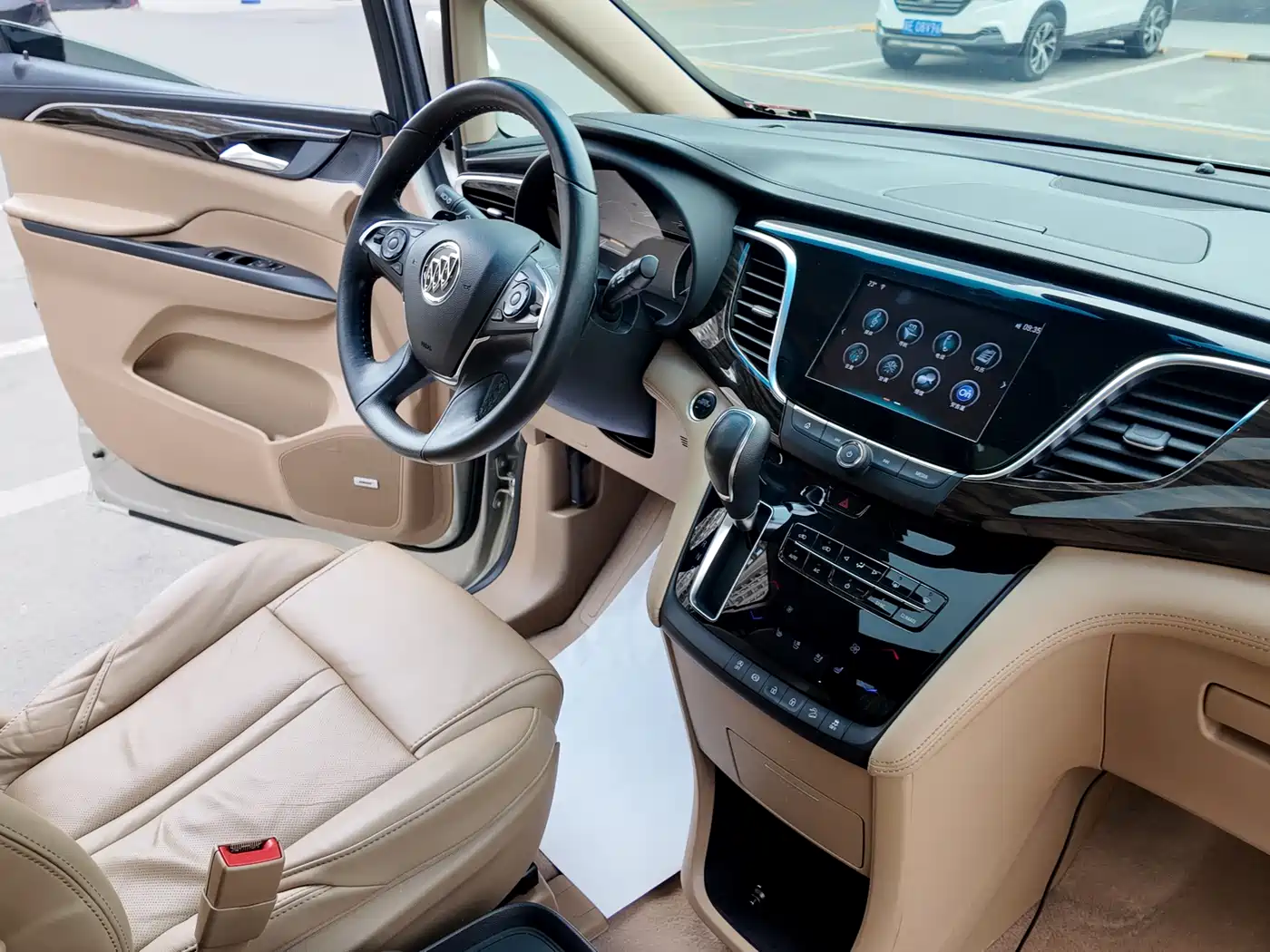 Buick GL8 2018 ES 28T Flagship Type China VI фото 8
