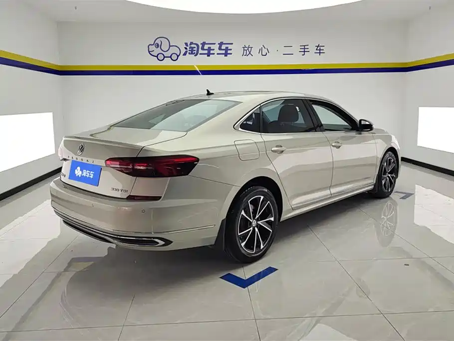 Volkswagen Passat 2020 Facelift 330TSI Elite China VI фото 3