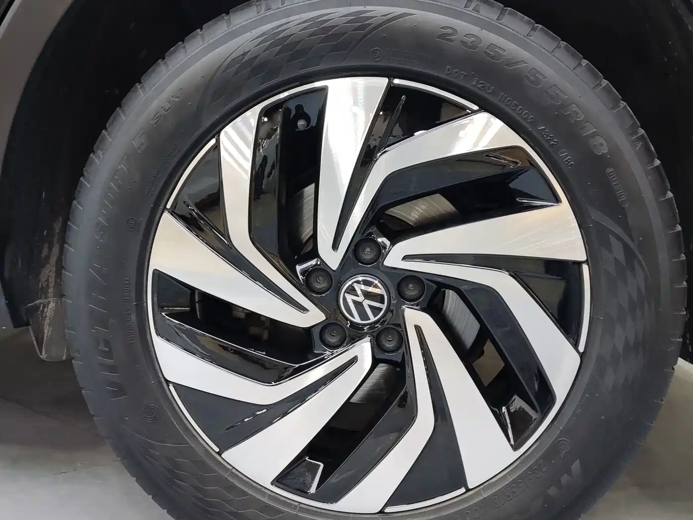 Volkswagen Tiguan L 2023 280TSI 2WD Trend Limited Edition фото 15