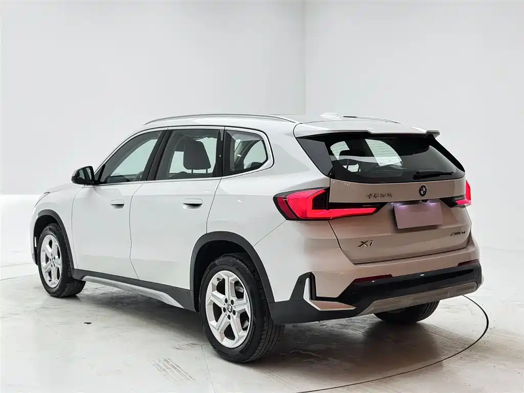BMW X1 2023 sDrive20Li X Design Package фото 7