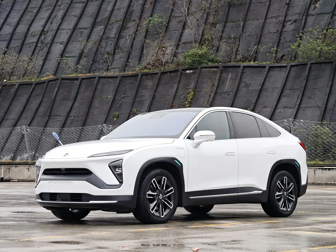 NIO NIO EC6