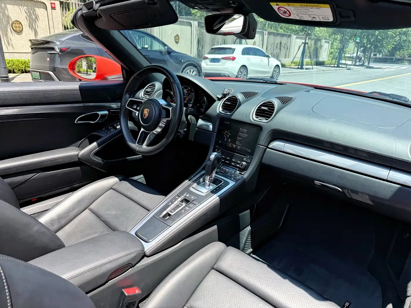 Porsche 718 2018 Boxster 2.0T фото 9