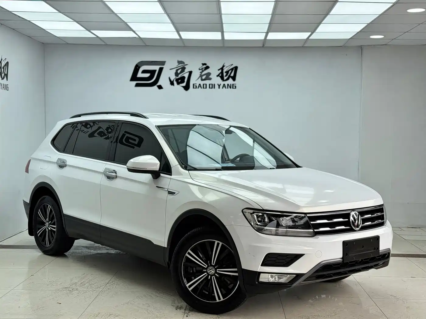 Volkswagen Tiguan L 2019 330TSI Automatic 2WD Trend Edition China VI фото 3