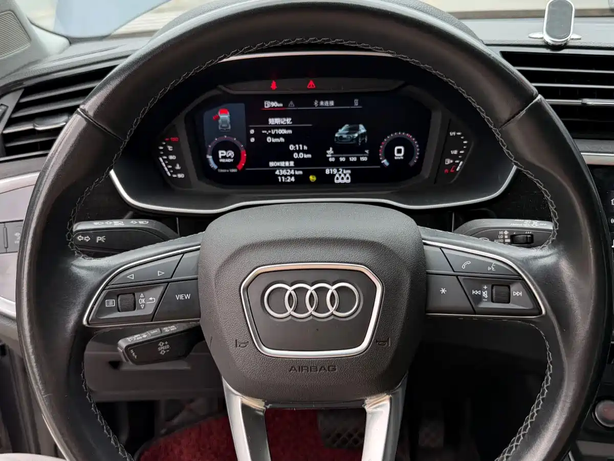 Audi Q3 2023 35 TFSI Progressive Dynamic (1.4T) фото 17
