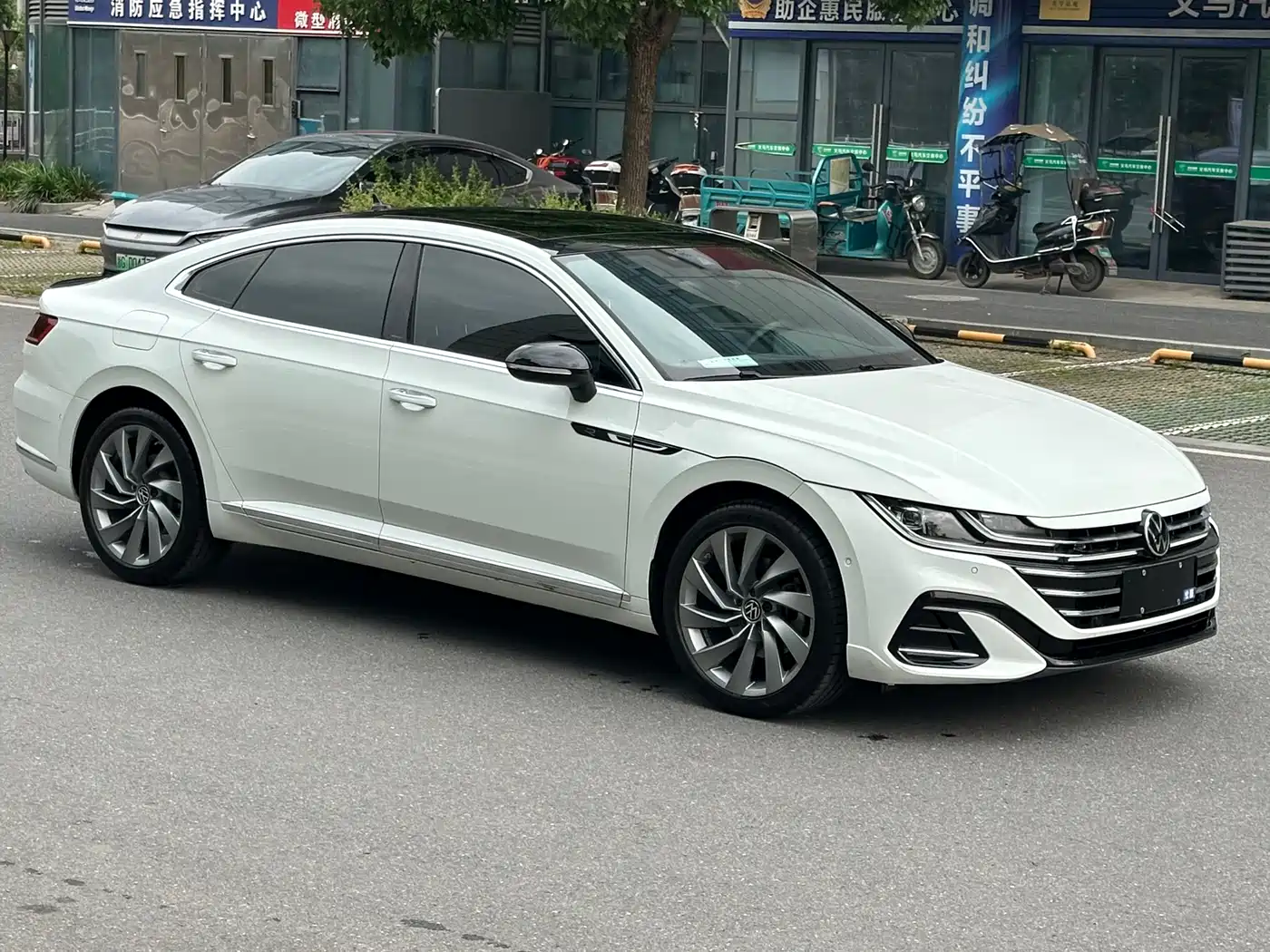 Volkswagen FAW-Volkswagen CC 2024 380TSI Eye-catching Edition фото 3