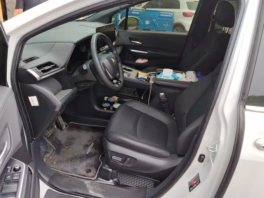 Toyota Sienna 2026 2026 2.5L Hybrid FWD Exclusive Premium Edition