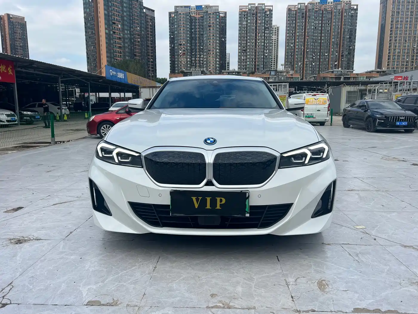 BMW i3 2025 eDrive 35 L фото 2