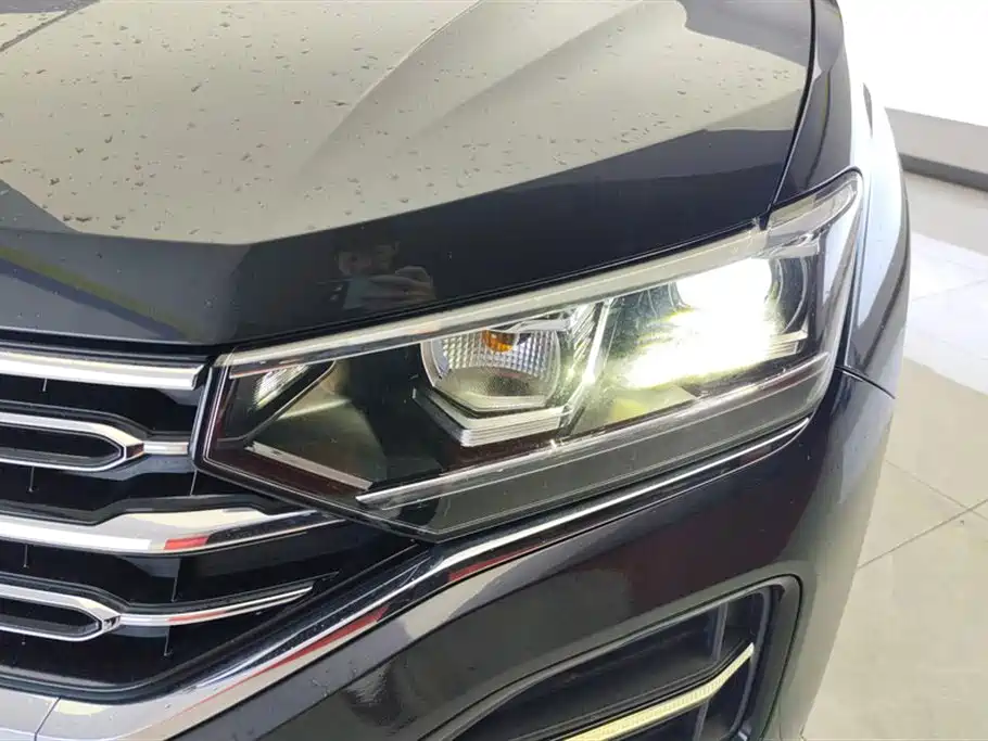 Volkswagen Tayron 2020 330TSI 2WD Luxury Smart Edition фото 5