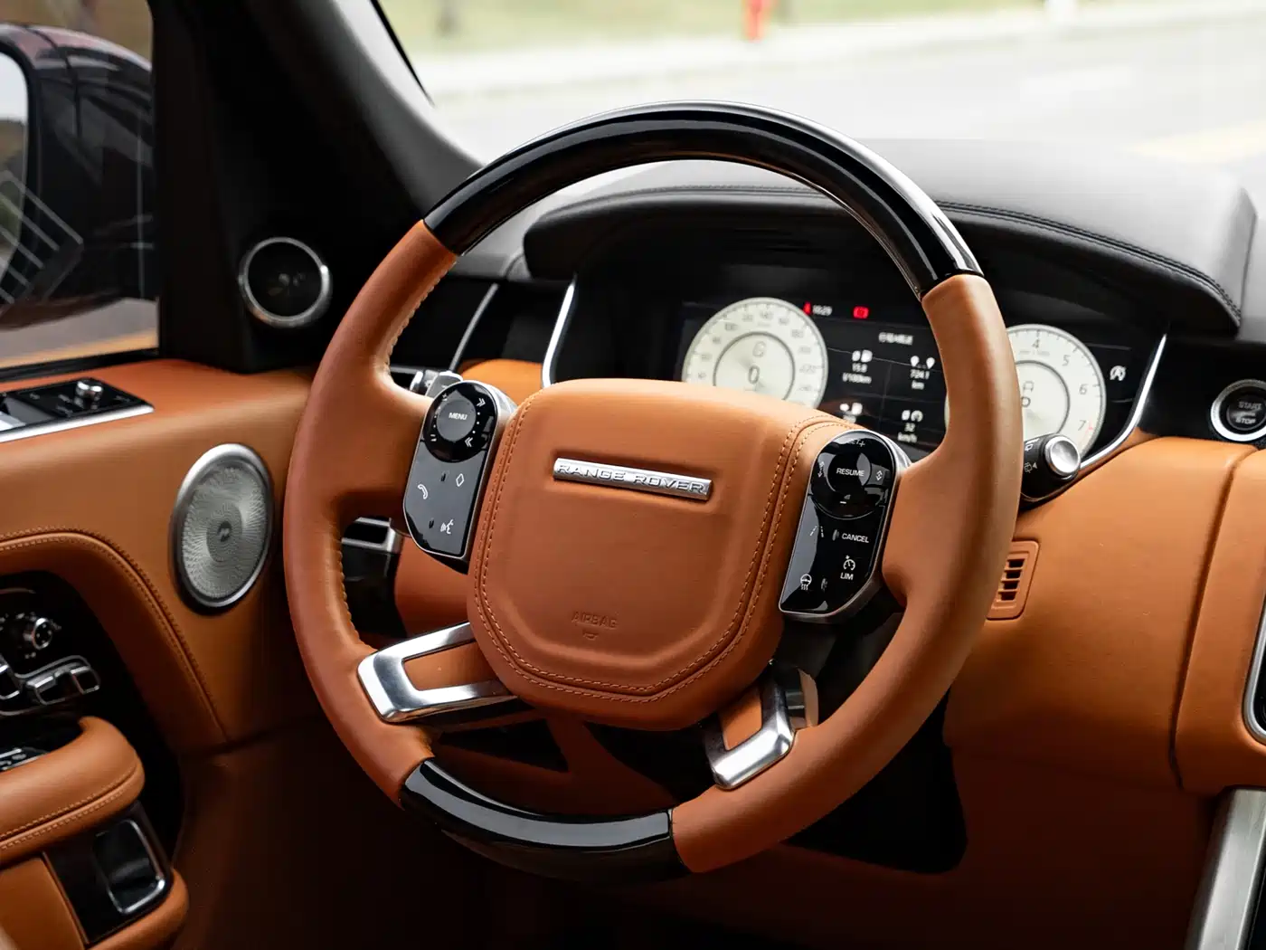Land Rover Range Rover 2020 3.0 L6 Supreme Creation Extended Version фото 6
