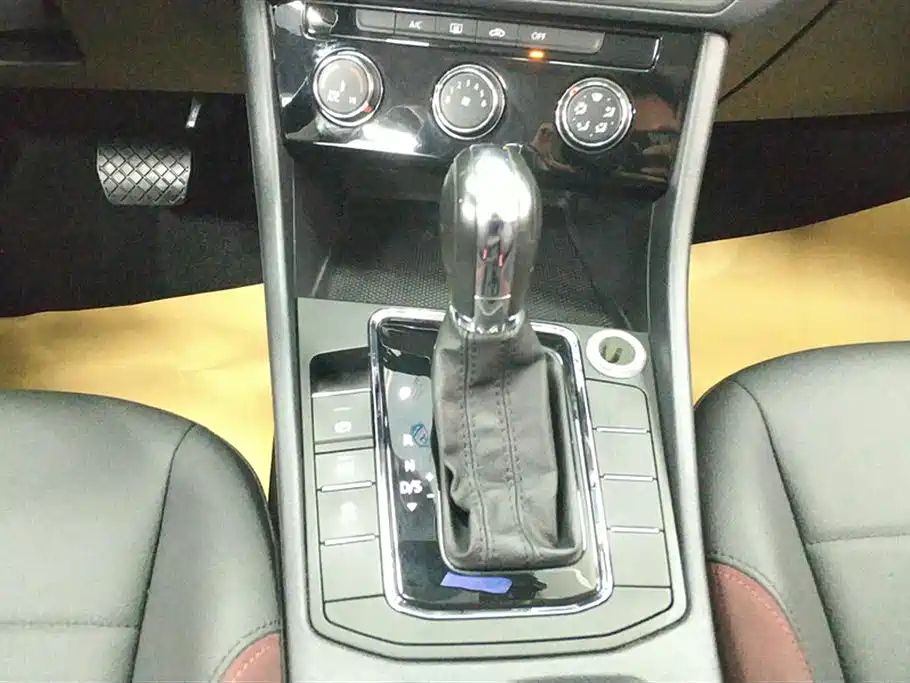 Volkswagen Bora 2019 Facelift 1.5L Automatic Comfort China V фото 16