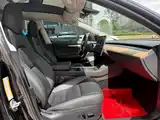 Фото 9 - Tesla Model 3