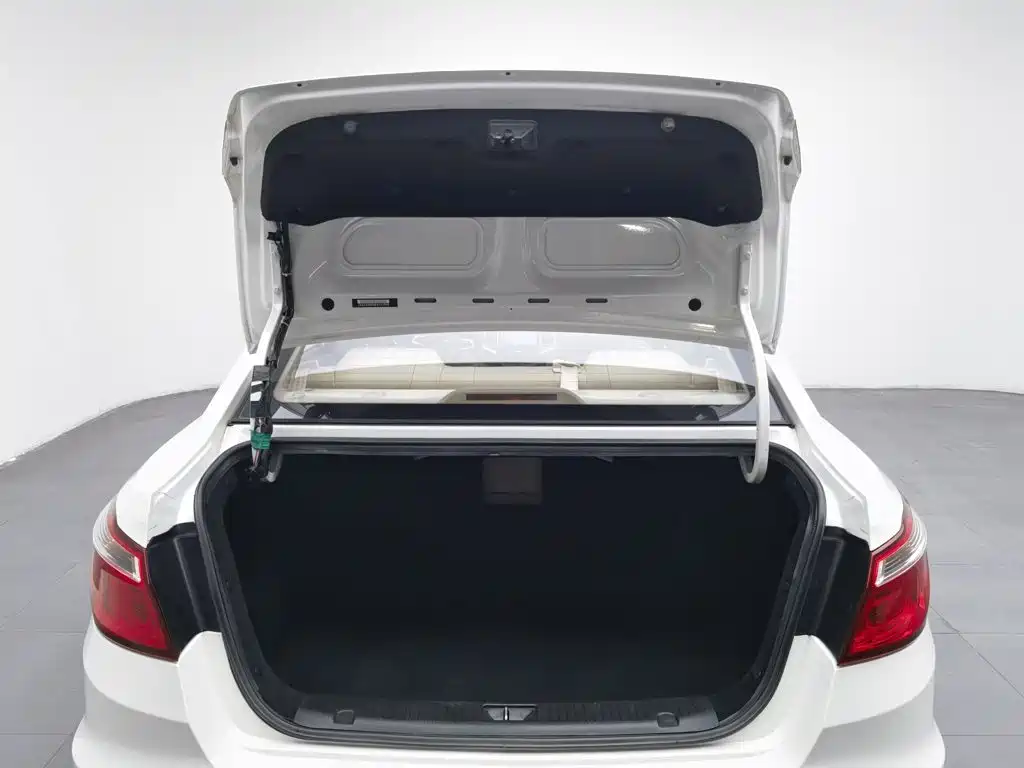 Changan Eado 2014 2014 1.6L Manual Luxury