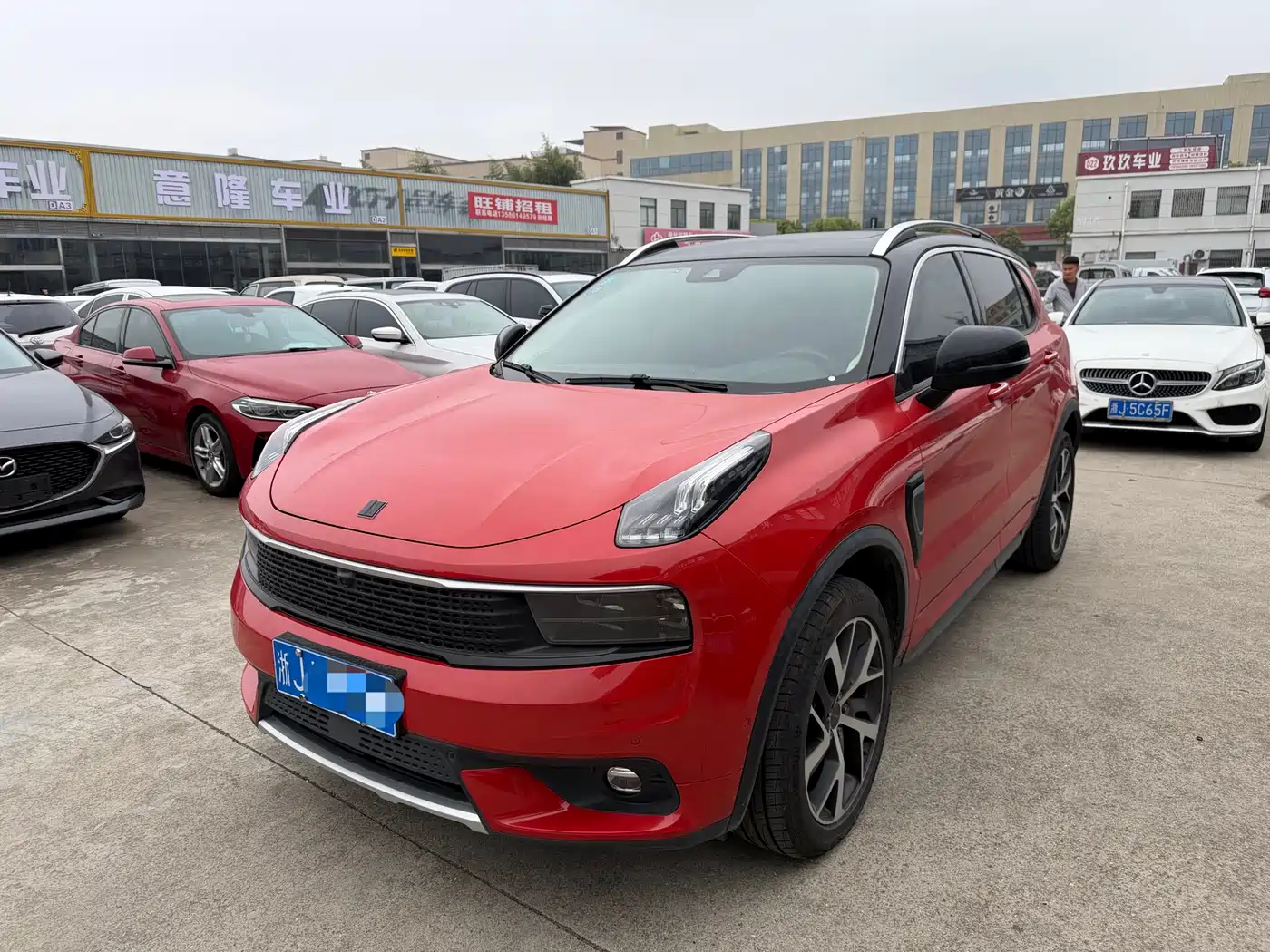 Lynk & Co 01 2017 2.0T AWD Pro
