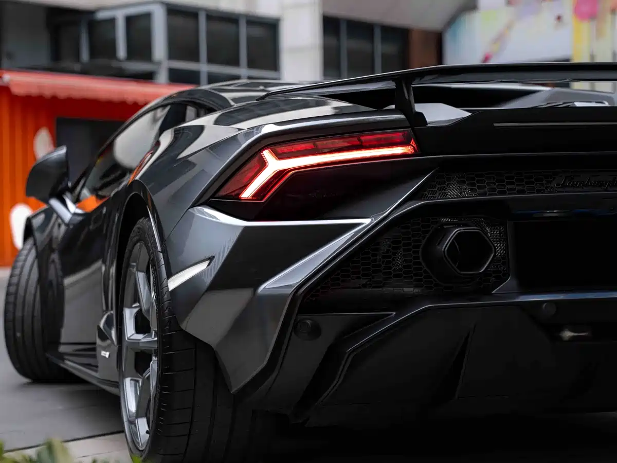 LAMBORGHINI HURACÁN