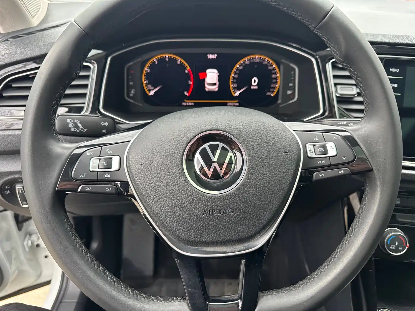 Volkswagen T-ROC 2022 280TSI DSG 2WD Comfort PLUS фото 15