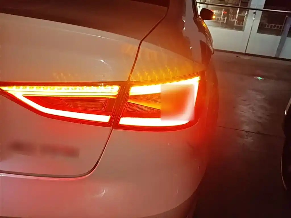 Audi A3 (Import) 2014 Limousine 40 TFSI S line Comfort фото 8