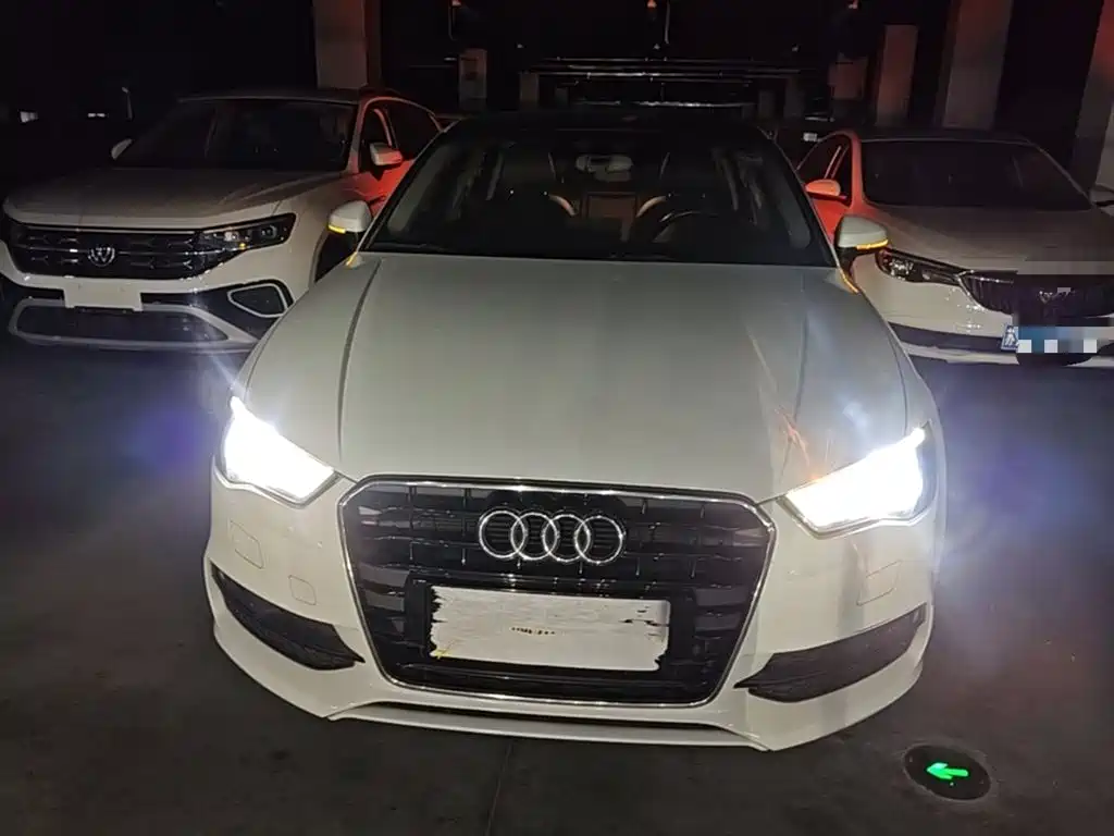 Audi A3 (Import) 2014 Limousine 40 TFSI S line Comfort фото 3