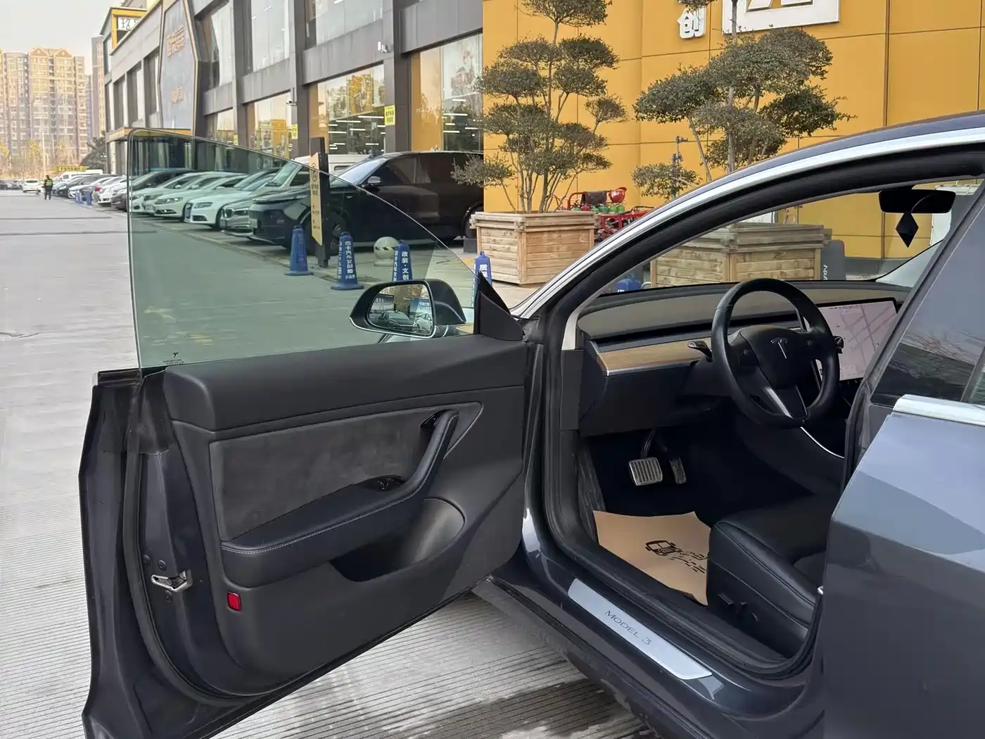 Tesla Model 3 2020 2019 Standard Range Rear-Wheel Drive Upgrade