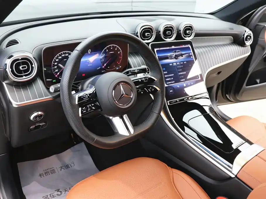 Mercedes-Benz GLC 2023 GLC 260 L 4MATIC Luxury 5-Seater фото 14