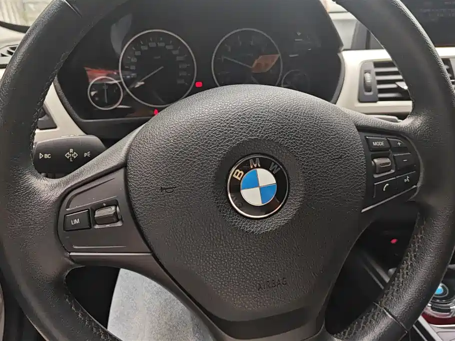 BMW 3 Series 2015 320Li Super Joy Fashion фото 15